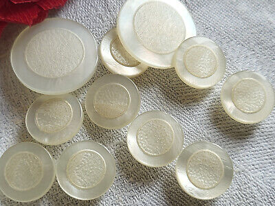 Lot 11 boutons vintage blanc nacré  lumineux à pied 1,4 et 2,3  cm ref 5079