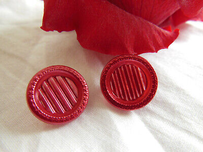 Duo boutons anciens en verre rouge cerise satiné  diamètre: 1,3 cm G14B