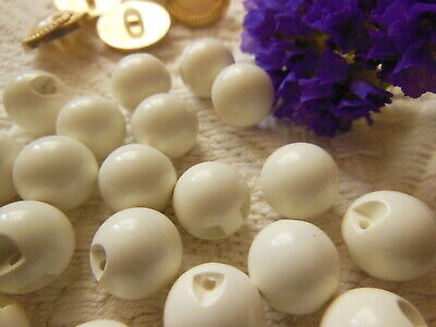 Lot 12 boutons vintage boule blanc ancien corsage diamètre 1 / 1,1 cm  TA