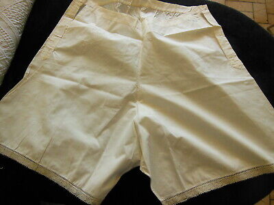 Ancienne culotte short monogramme ML jamais porté à nettoyer ou teindre n°3 B1