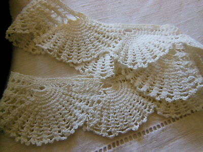 Dentelle ancienne  pourtour napperon crochet blanc  T2-34