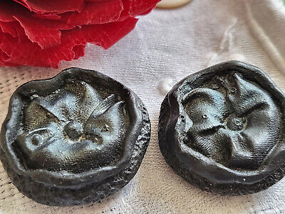 Collection duo boutons vintage résine gros noir bleuté   3,3 cm ref 5361