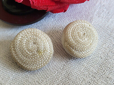 Duo boutons vintage  passementerie et résine blanc diamètre 1,8 cm  G12G