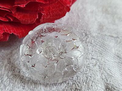 Gros bouton ancien en verre transparent motif fleur diamètre 2,6 cm D16N