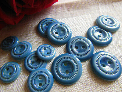 Lot 13 boutons vintage  bleu deux teintes  1,2 à 1,8 cm ref 4528