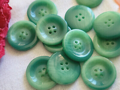 lot 12  boutons vintage effet corne vert 4 trous 2,2 cm ref 224