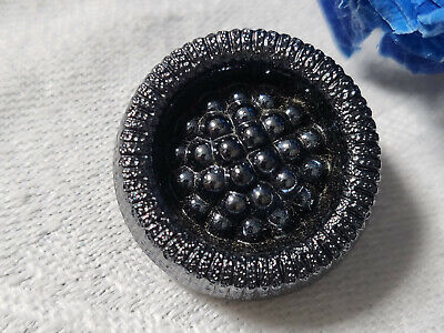Bouton vintage en verre argenté foncé hématite haut coeur perlé 2,1  cm G8P