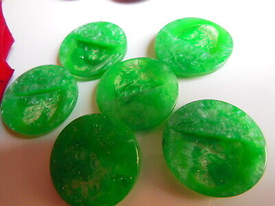 Lot 6 boutons vintage vert cœur lucite paillette 2,1 cm ref 1982