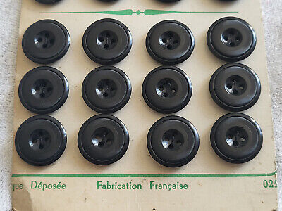 Lot 36  boutons anciens en corozo  travaillé noir plaque collection 1,5 cm T17