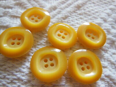 lot 6 boutons vintage jaune 4 trous diamètre 1,7 cm ref 1293