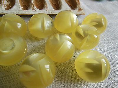 lot 6 boutons vintage bombé strié demi sphère jaune pied effet nacré 1,6 ref 314