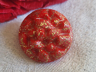 Bouton ancien en  verre vintage rouge paillette doré  diamètre: 2,1 cm ref 2684