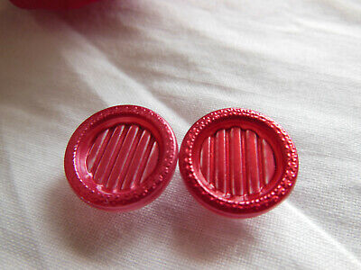 Duo boutons anciens en verre rouge cerise satiné  diamètre: 1,3 cm G14B