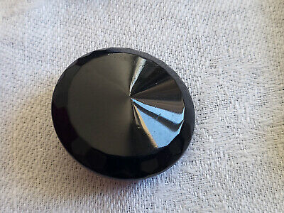 Bouton ancien en verre noir  pourtour facette  joli  gros 2,5 cm G15F