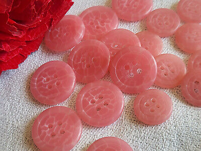 Lot 18 boutons vintage rose effet craquelé panaché  1,4 et 1,8 cm ref 5545