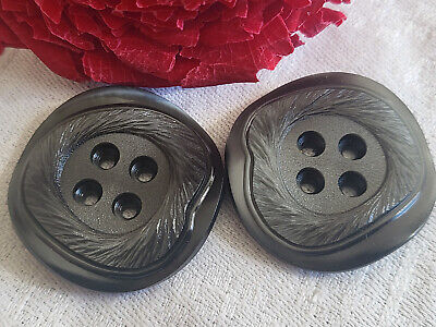 Duo gros boutons anciens gris texturé courbé vintage diamètre 3,3 cm  ref 2062