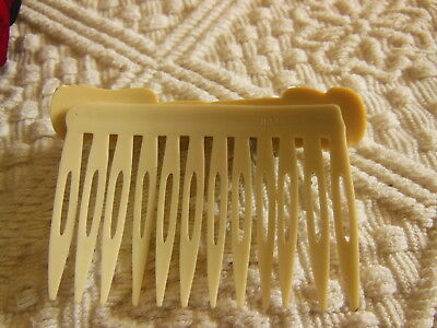 Ancien peigne vintage créme paillette motif hair combs jamais utilisé 