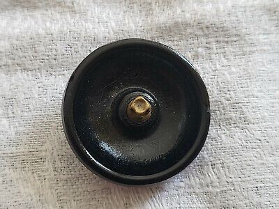 Volumineux bouton ancien en verre noir facette demi sphère pied métal 3,1 D15O