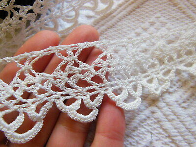 Dentelle large ancienne lumineuse blanc crochet 1 mètre 55 sur 4 cm T3-31