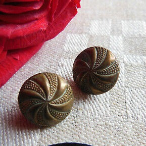 Duo petits boutons anciens en métal travaillé collection diamètre 1,4 cm  D5B