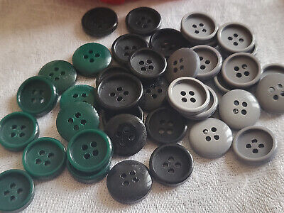 Lot 35 boutons vintage 3 séries panaché vert noir gris 1,3 cm ref 5150