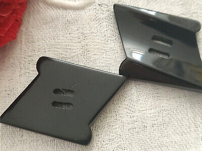Duo boutons anciens noir forme originale Italie collection G6N