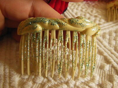 Ancien peigne vintage créme paillette motif hair combs jamais utilisé 