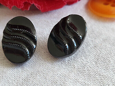 Duo boutons anciens en verre noir ovale motif  à pied 1,2 sur 1,8 cm G14I