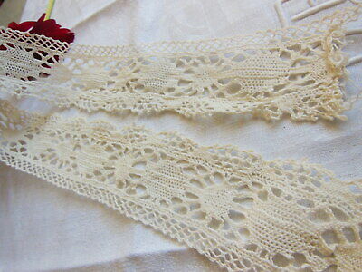 Dentelle large ancienne 75 cm sur 5,8 cm entre deux création couture T3-35