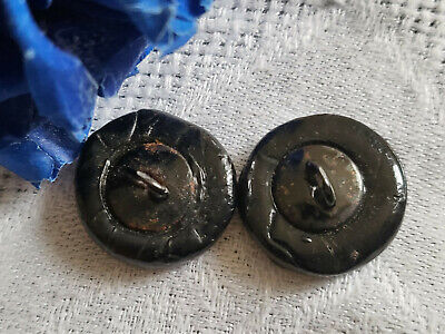 Duo boutons vintage en résine noire collection noir  diamètre1,7 /1,8   cm D12C