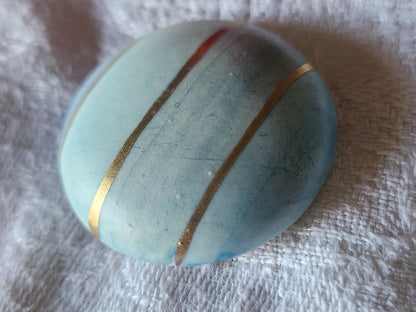 Enorme bouton vintage céramique parurier 3,2 cm pied bleu D19N
