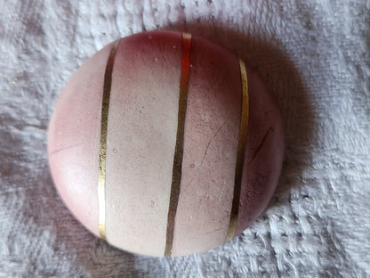 Enorme bouton vintage céramique parurier 3,2 cm pied rose  D19N