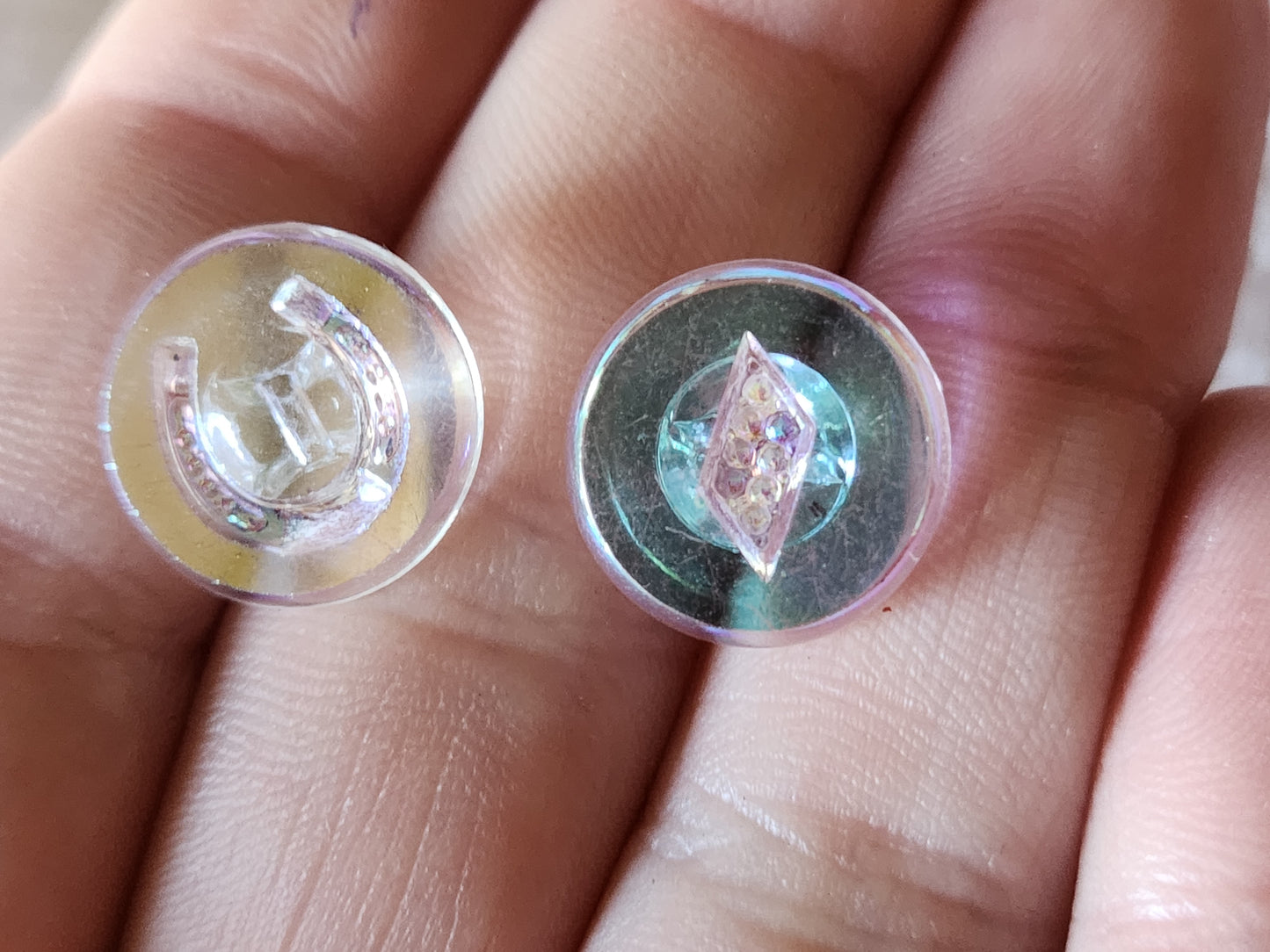 Duo boutons anciens en verre mordoré couleur changeante 1,5 cm D19C