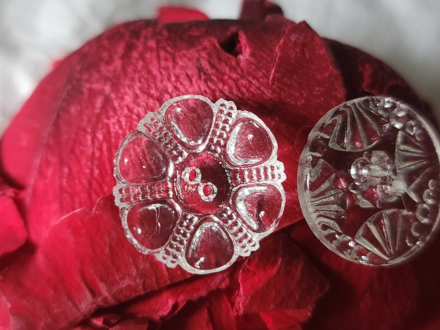 Duo bouton ancien en verre ciselé collection 1,8 et 1,9 cm D4D