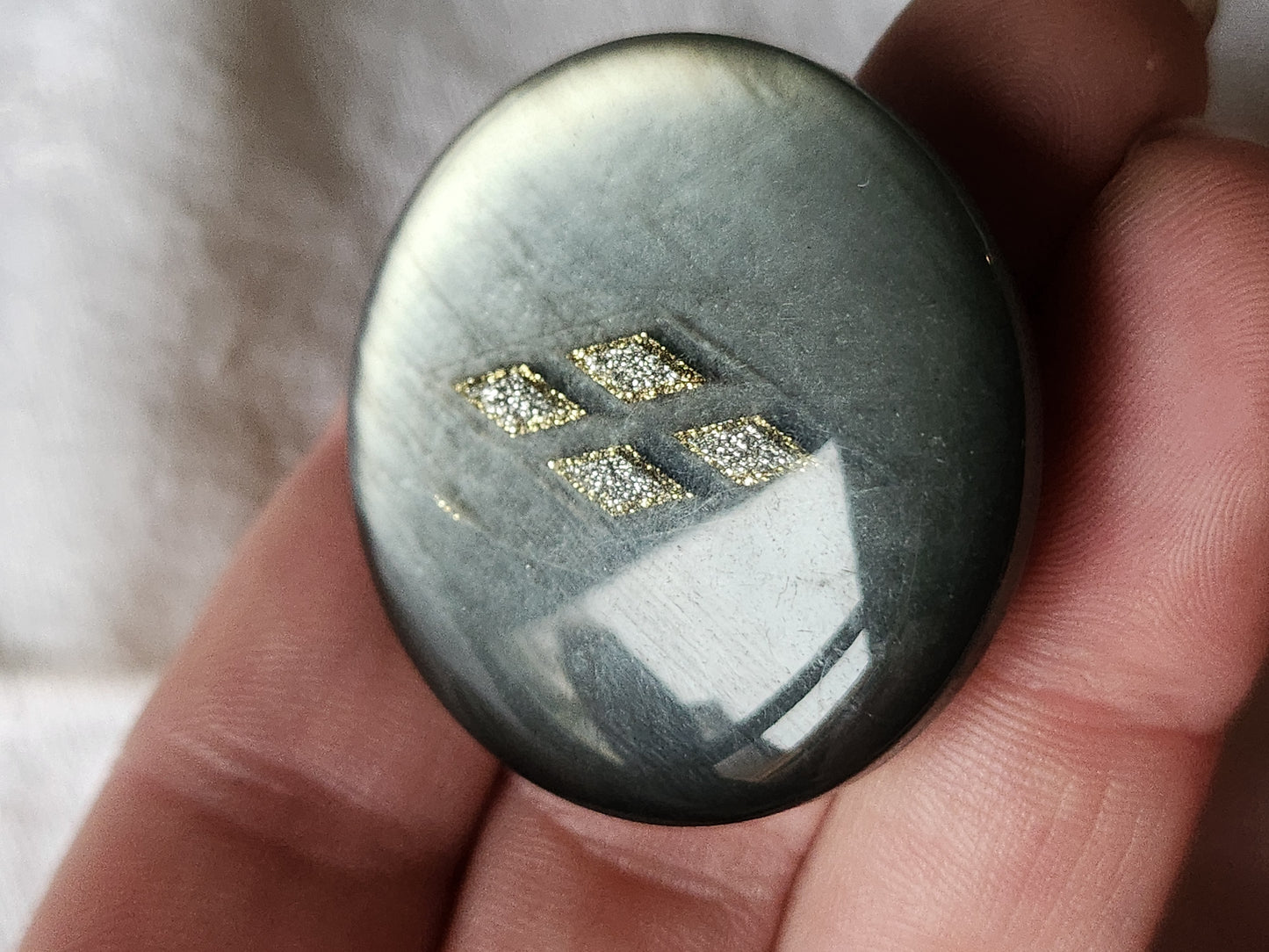Enorme bouton vintage gris inclusion paillette superbe 4 cm ref 7080