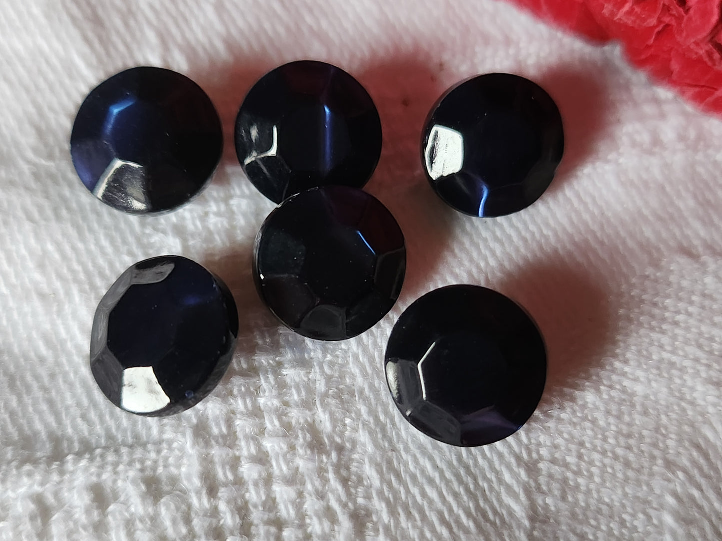 Lot 6 boutons anciens en nacre bleu foncé facette pied 0,9 cm mini ref 7081