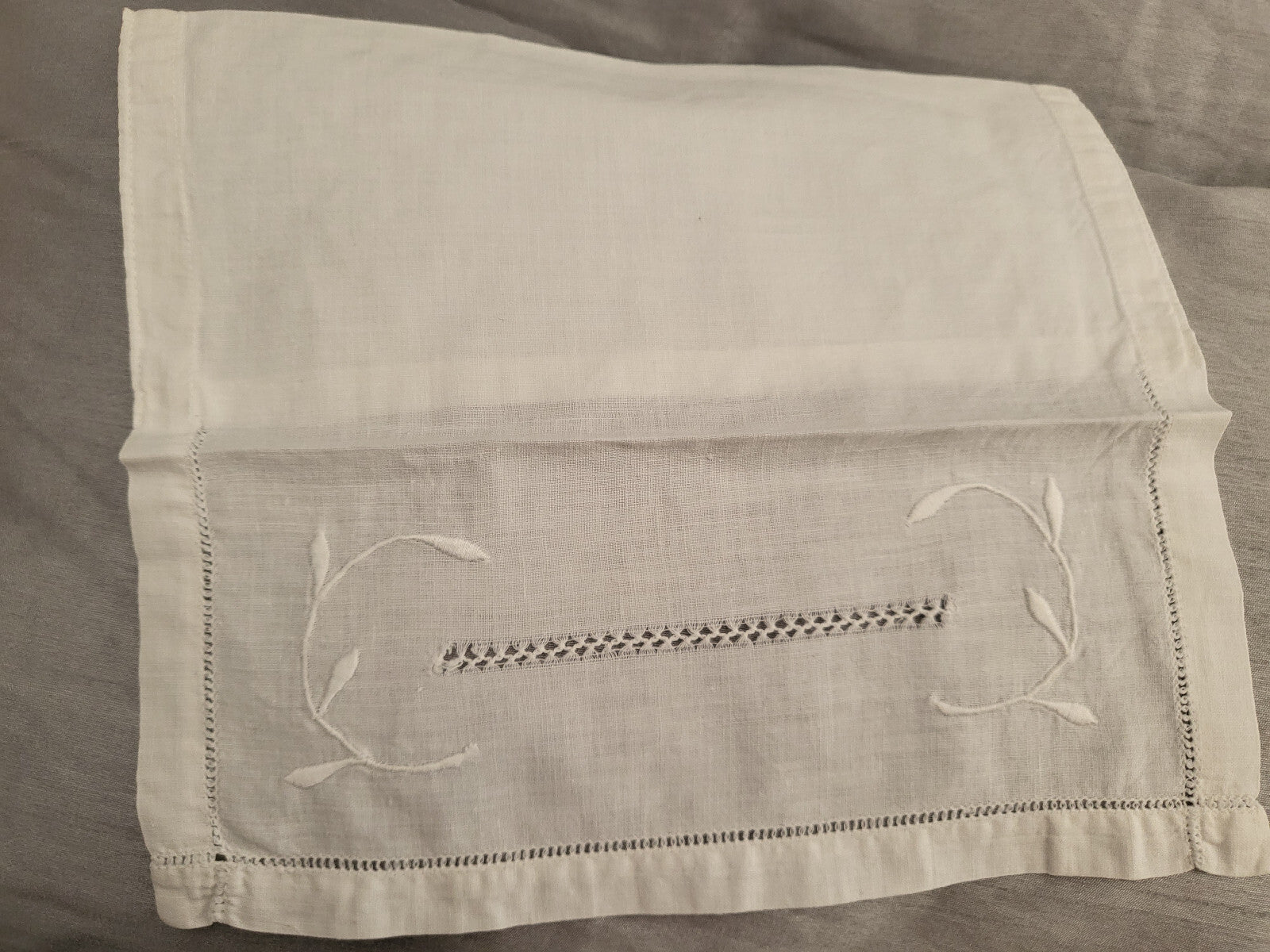 Duo portes serviettes anciens  pochette brodée fil tiré B6
