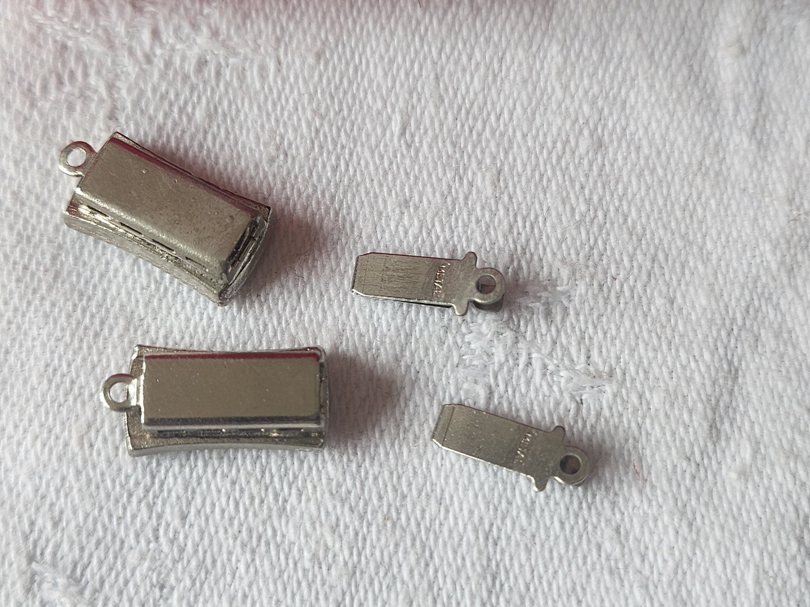Lot 2 fermoirs vintage anciens metal strass petit 0,7 sur 1,8 cm au maximum D19D