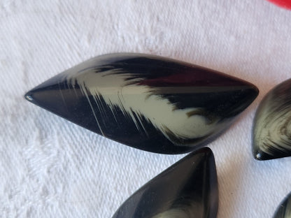 Lot 4 boutons vintage  long veine gris/vert noir panaché ref 680