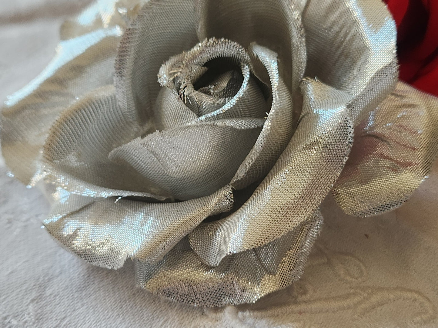Grosse fleur ancienne argentée sur broche chapeau 9,5 cm T0-21