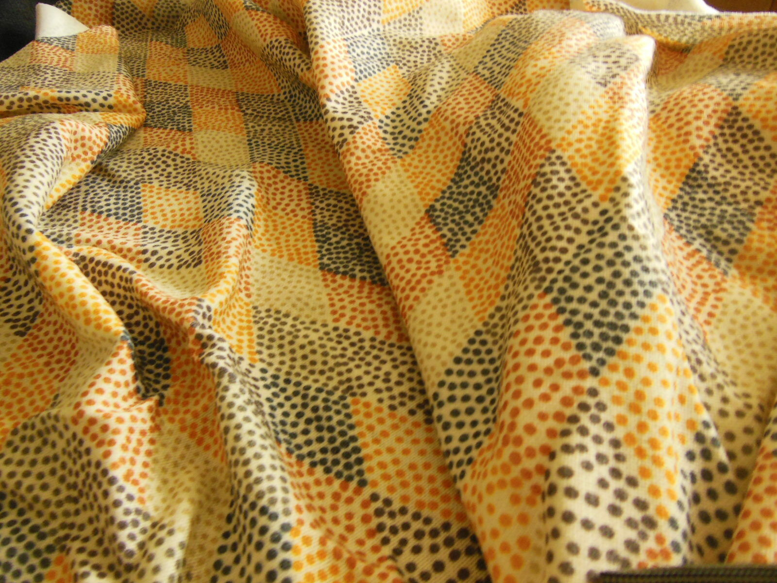 Ancien coupon de tissu vintage mou  ton automne 1 mètre 95  sur 74 cm  B6