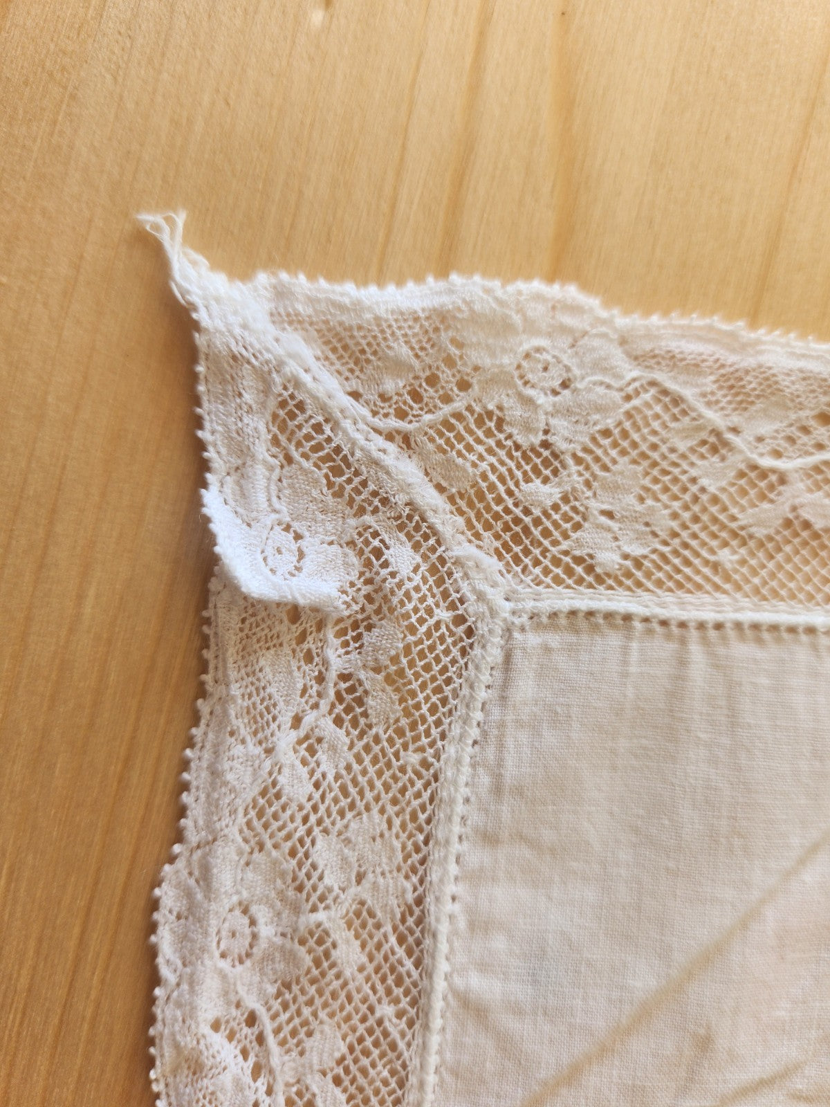 Ancien porte serviette  fait main blanc broderie pochette 11,5 cm sur 24 cm B7