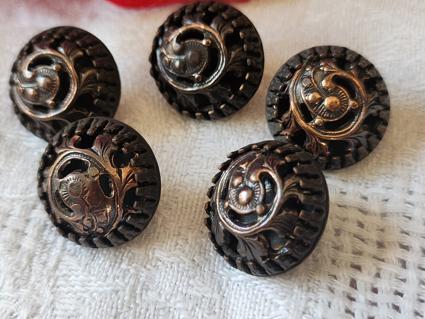 Lot 5  bouton vintage en métal cuivré ajouré superbe 1,7 cm ref 5937