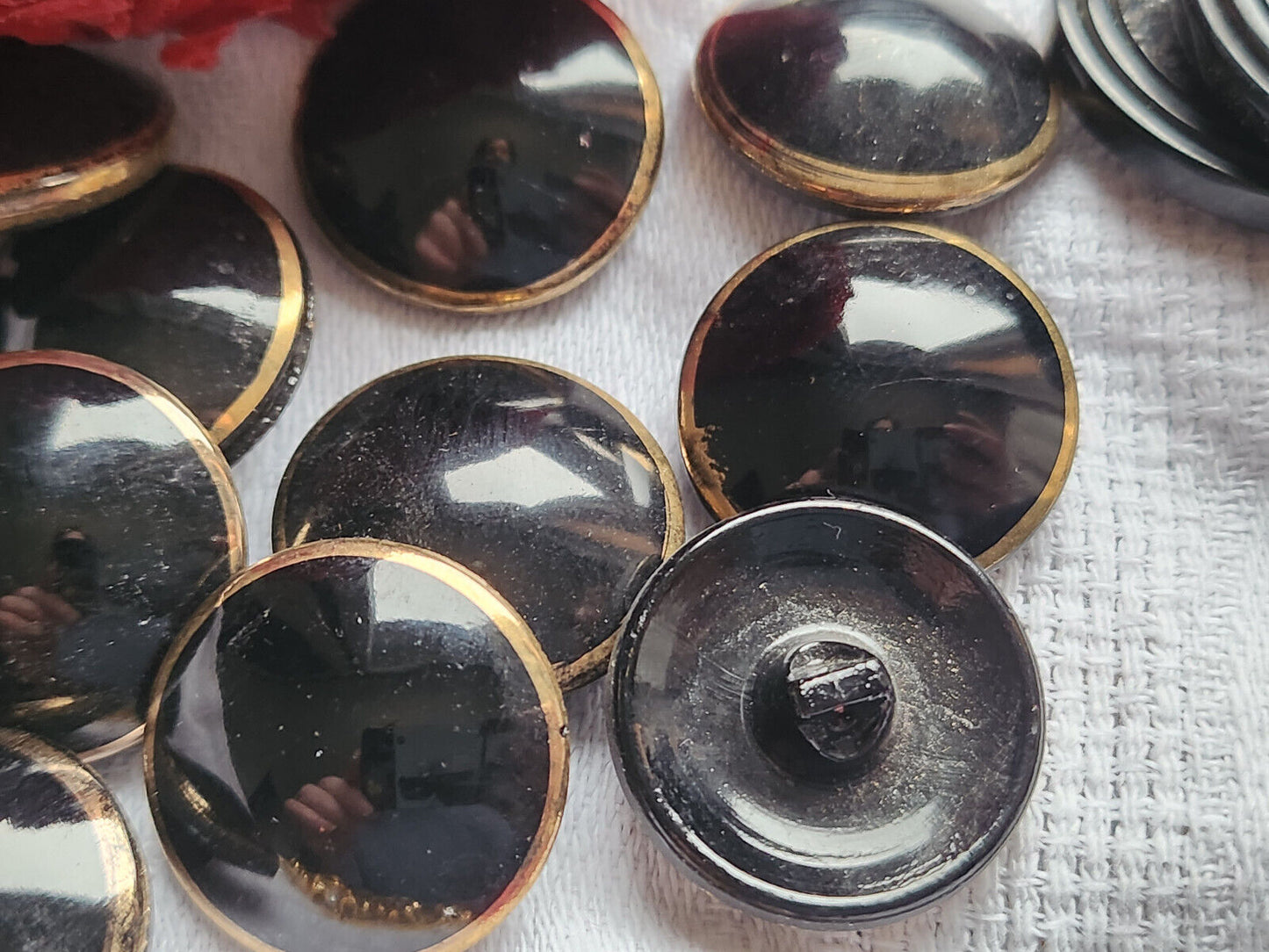 lot 6 gros boutons ancien en verre noir doré  bombé lisse 2,2 cm ref 555