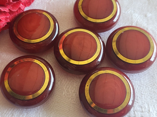 Lot 6 boutons vintage bombé rouge effet corne pied 2,2  cm ref 2143