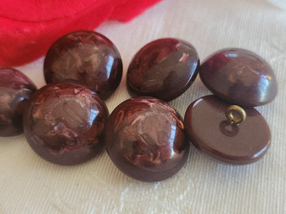 Lot 7 boutons vintage lie de vin  1,7 ou 17 mm pied ref 6279