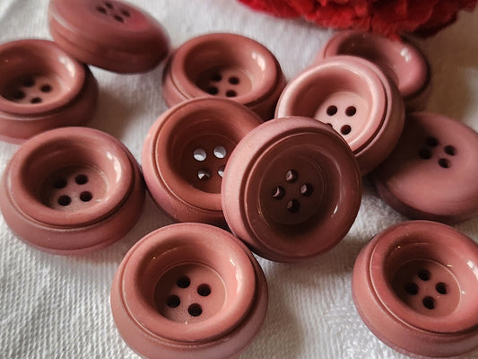 Lot 10 hauts boutons vintage rose/ marron 2,3 cm trous ref 760