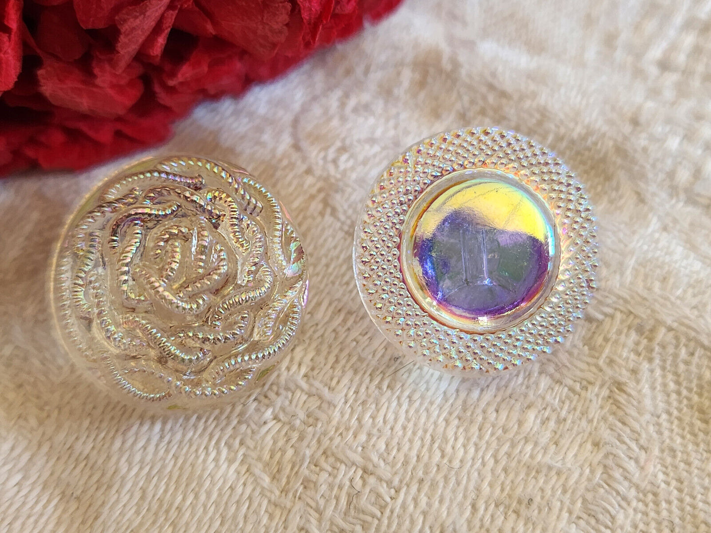 Duo boutons anciens en verre mordoré rose irisé à pied 1,7 cm D13L