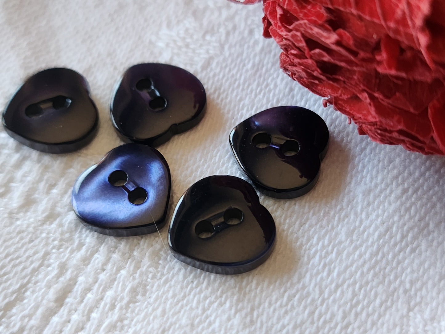 lot 5 mini boutons anciens en nacre forme de coeur bleu 1,1 cm ref 4906