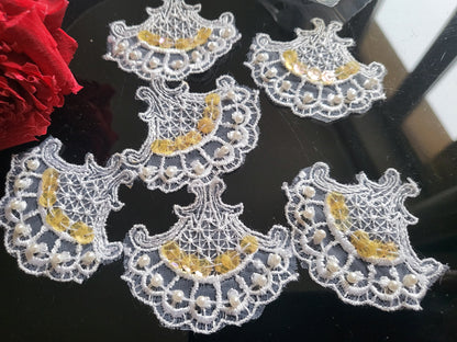 Lot 6 applications sequins moderne création couture 5 cm sur 4,5 cm T7